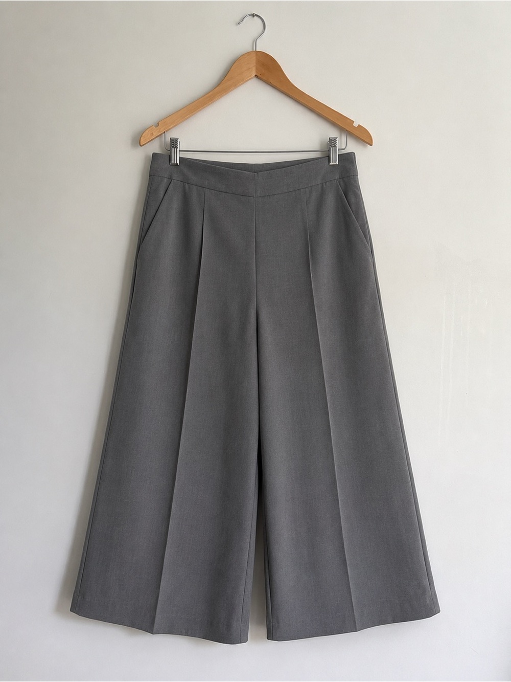 RW&CO Grey High Rise Wide Leg Culotte Pants NWT Size 14